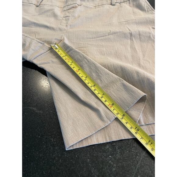 Hilary Radley Tan flat front shorts XL - Picture 6 of 7